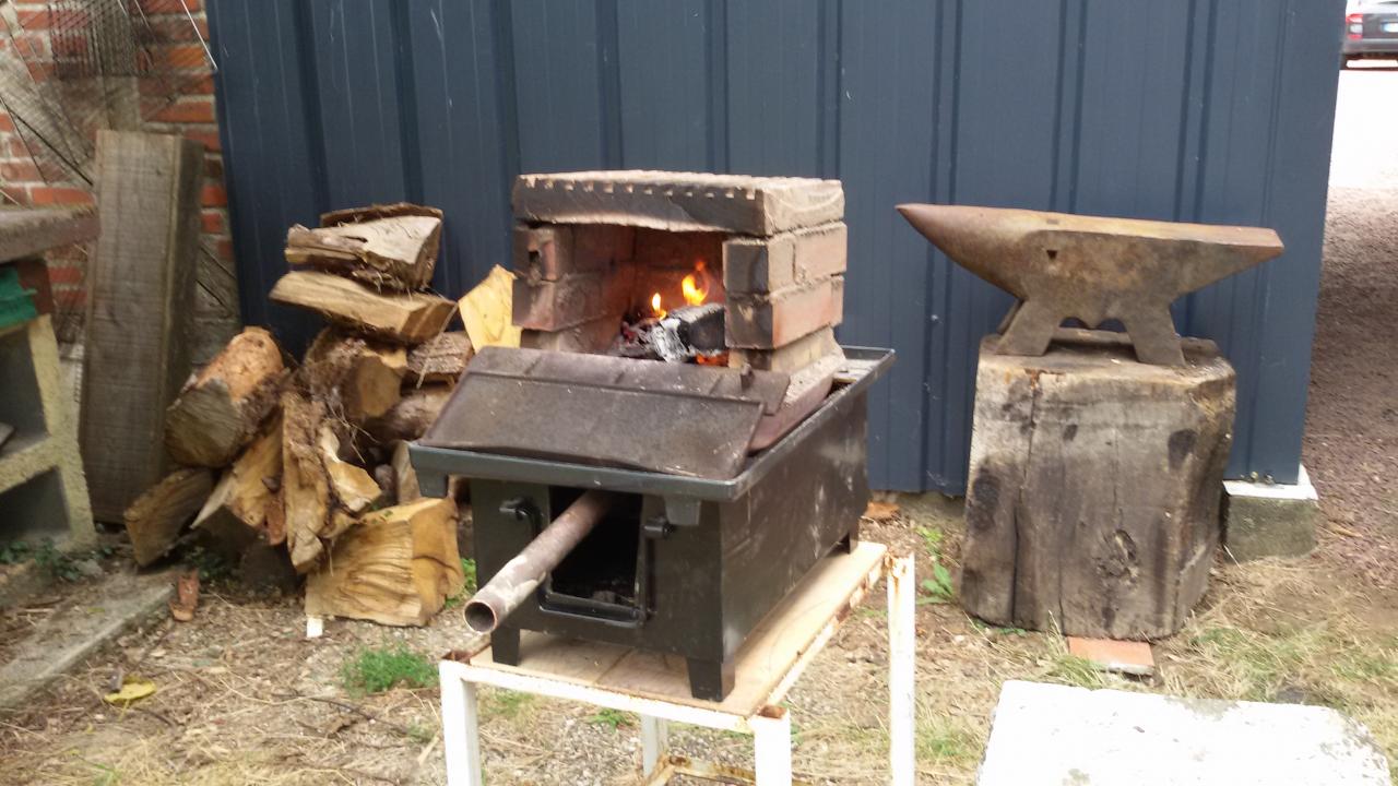 forge et enclume couteaux de sologne